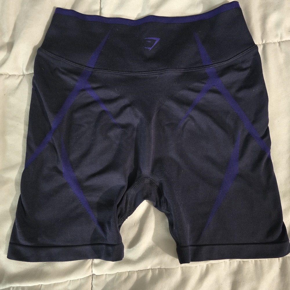 Men's Black and Purple Shorts